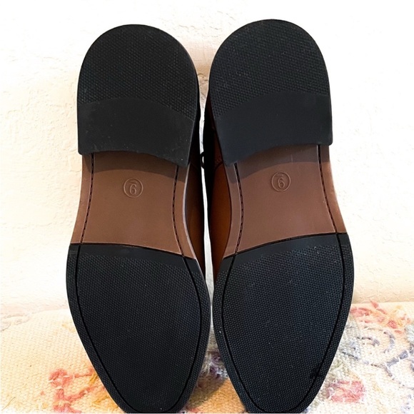 Vegan leather Men's Brown Tan Dress Shoes Size 9 - Picture 6 of 9